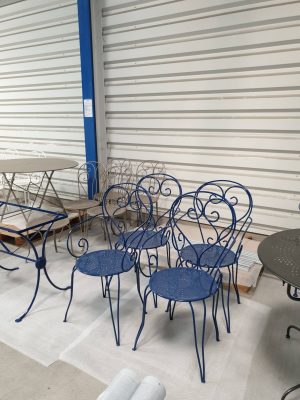 ensemble table et chaises de jardin